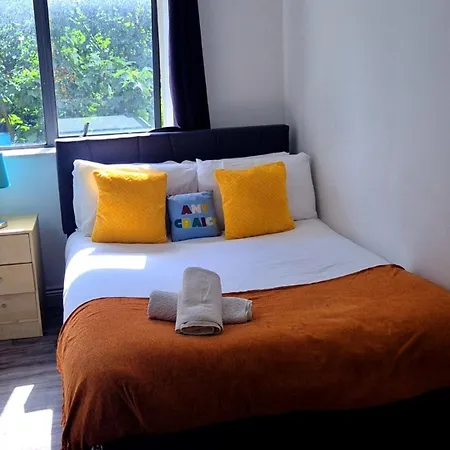 2bed Centre Apartment *