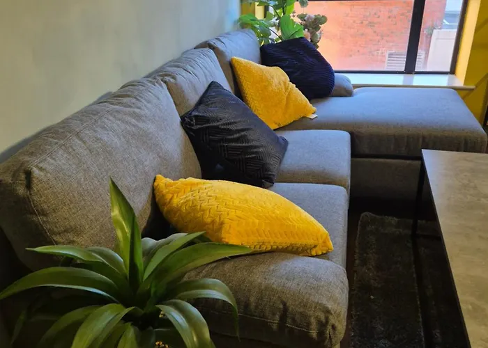 2bed Centre Apartment *